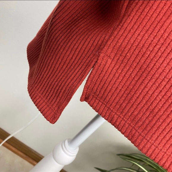 Old Navy, Plus Size XXL Burnt Orange Mock Neck Warm 3/4 Sleeve Pullover Shirt - Picture 5 of 9